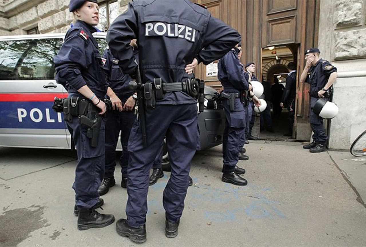 Austrijska policija istražuje navijače iz BiH
