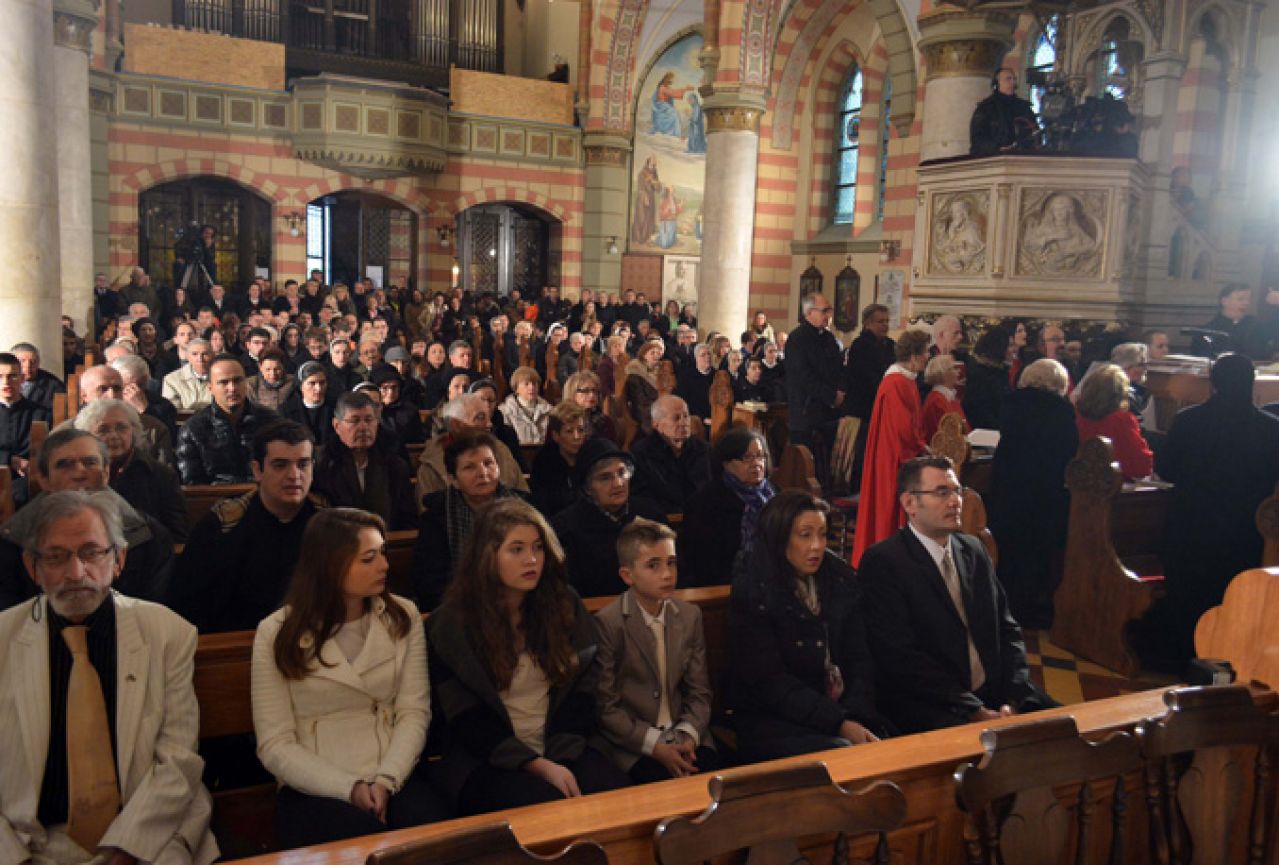 U katedrali Srca Isusa u Sarajevu povodom Uskrsa služena sveta misa