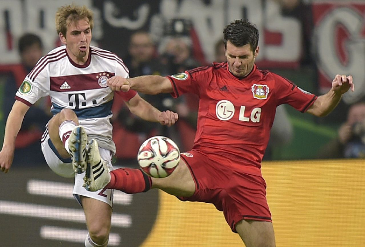 Bayer Leverkusen otpustio Emira Spahića!