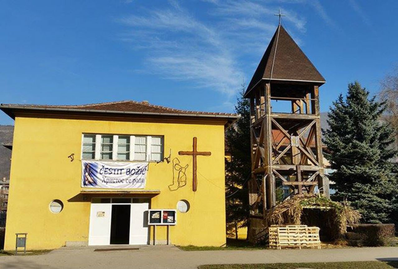 U Drvaru se pitaju kakve veze imaju ustavne promjene s gradnjom crkve?