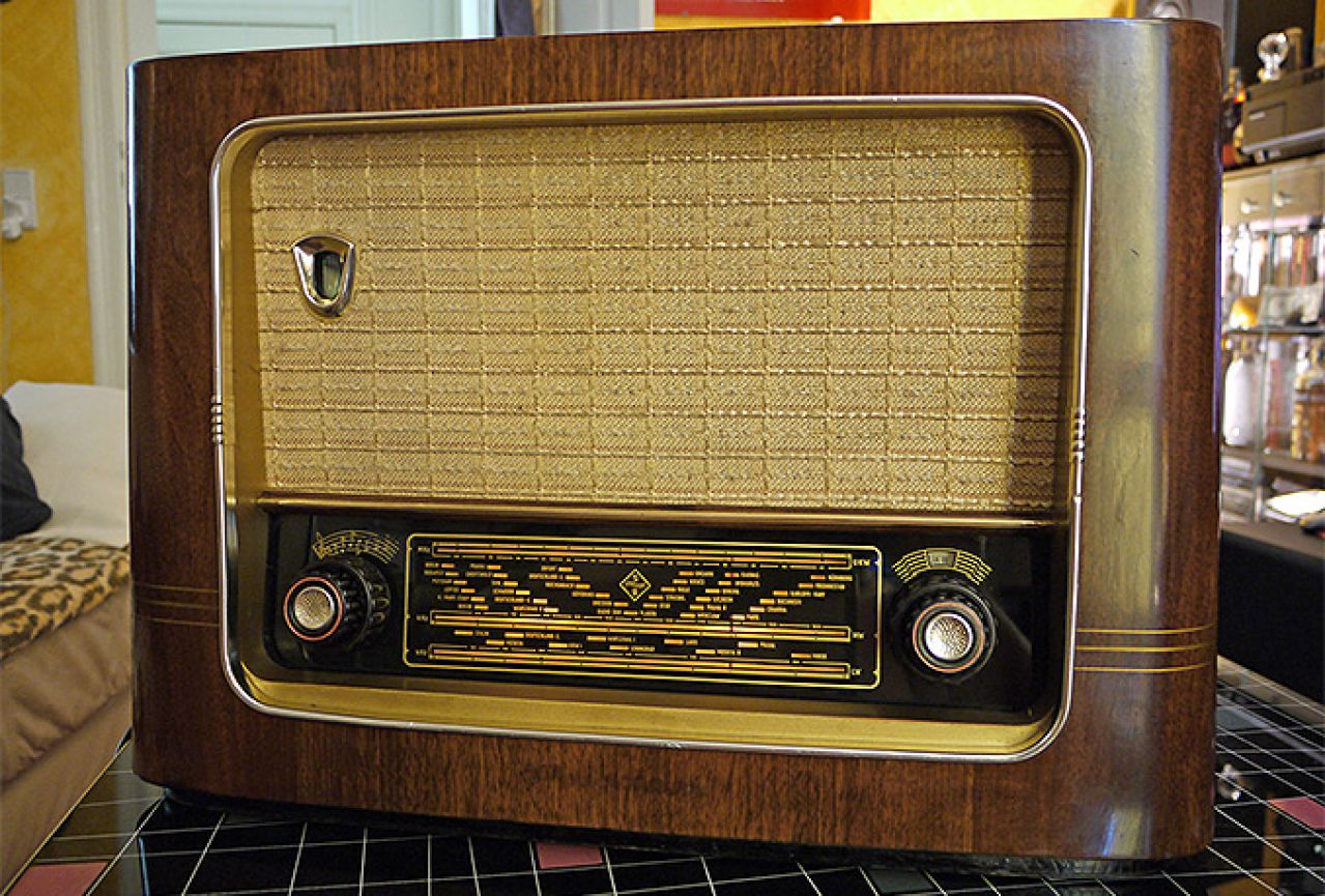 Norveška će biti prva zemlja koja gasi FM radio?