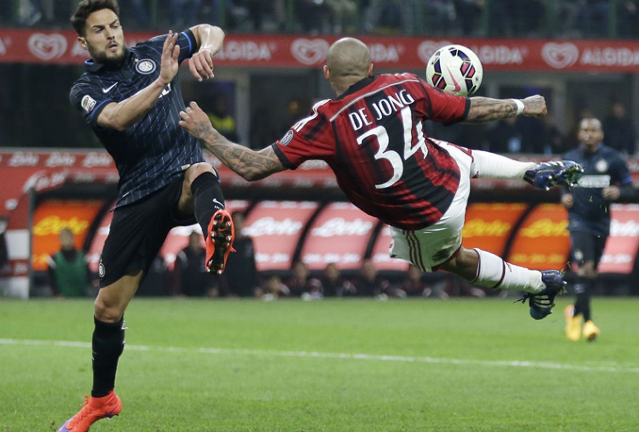 Nula u milanskom derbiju, Interu poništen gol