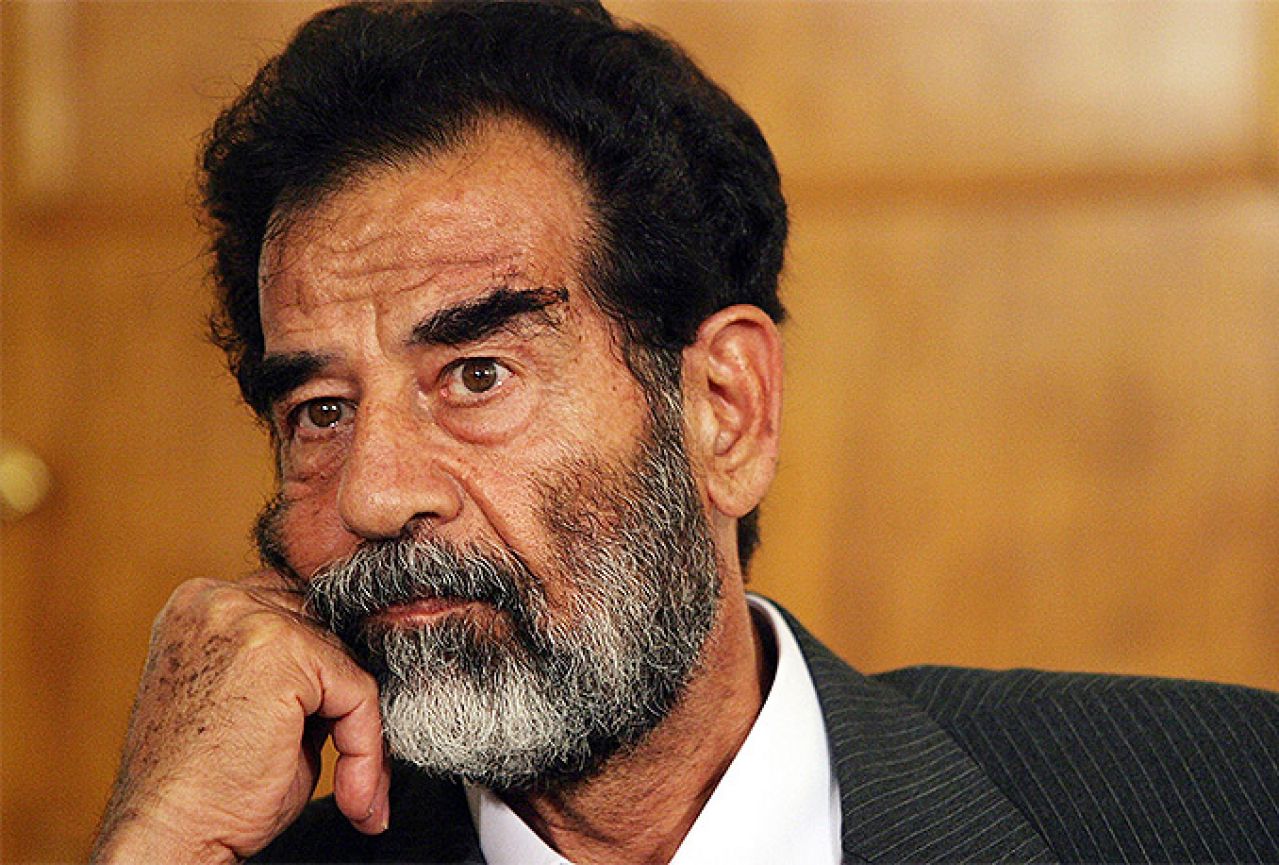 Pukovnik Sadama Huseina orgnanizirao Islamsku državu