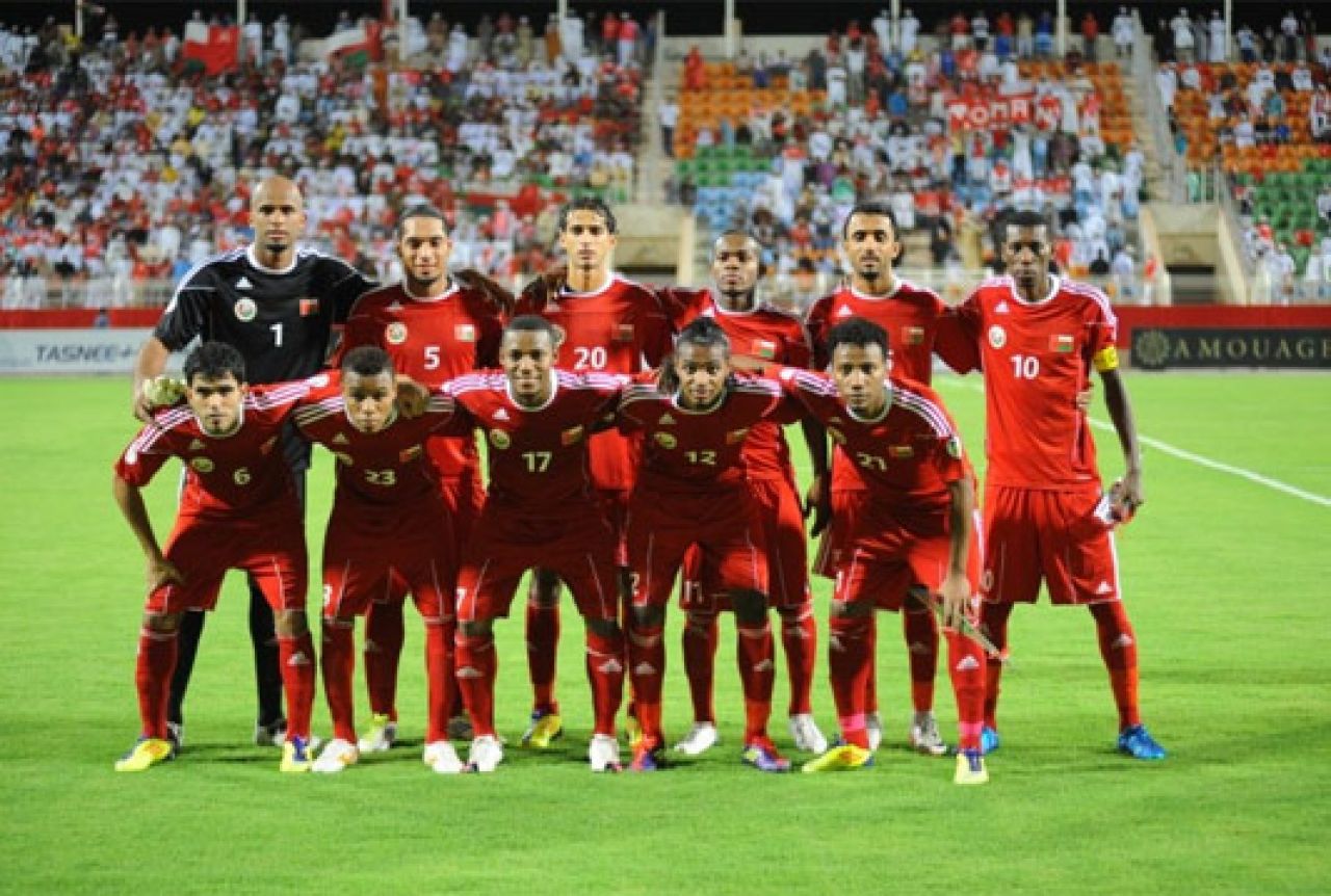 Футбол оман. Oman National Football Team. Сборная Омана по футболу. Сборная Бахрейна по футболу. Команда Омана по футболу.