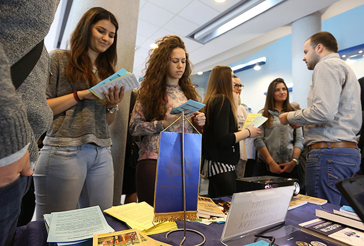 Budući studenti birali fakultete; Mostar čeka 3.500 novih studenata