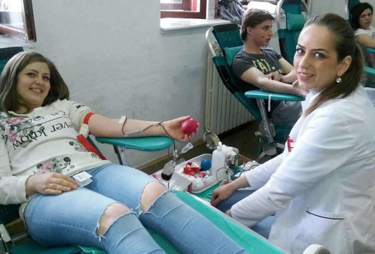 Širokobriješki srednjoškolci darovali 53 doze krvi