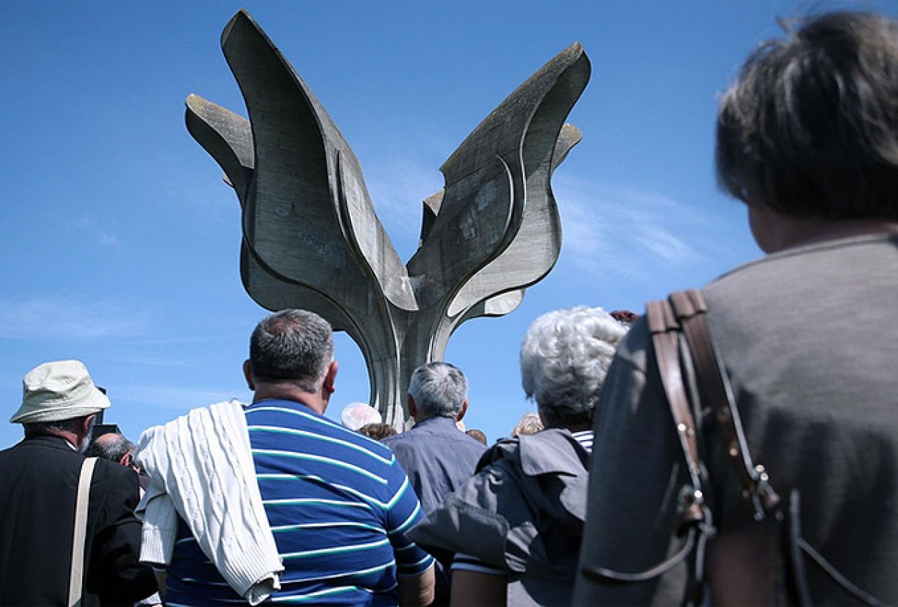 Kolonom sjećanja započelo obilježavanje 70. obljetnice proboja logoraša u Jasenovac