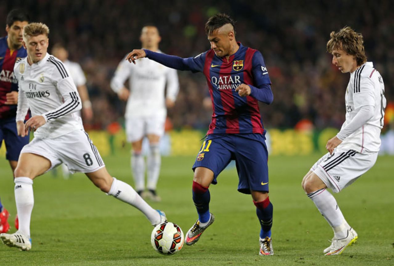 Neymar pozvao Pogbu da dođe u Barcelonu