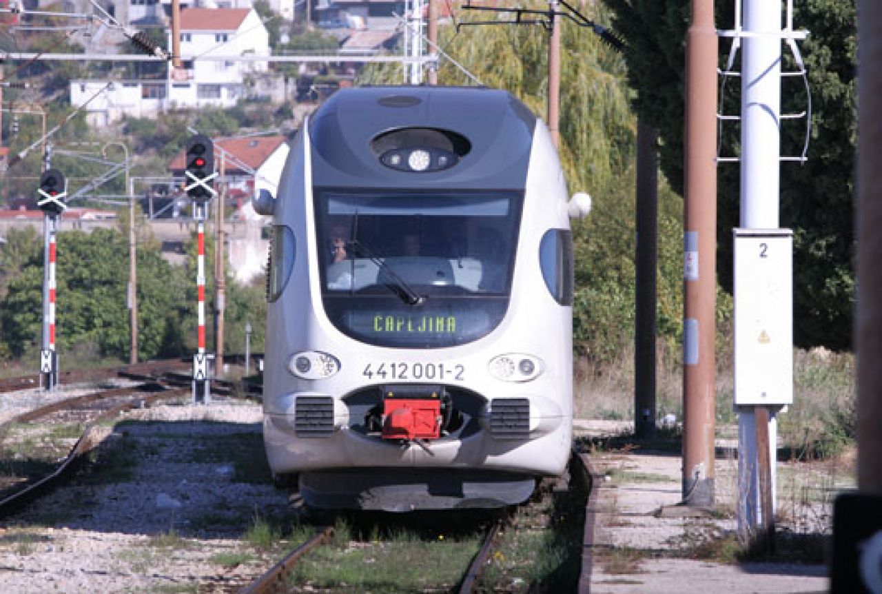 U BiH sve manje ljudi putuje vlakom