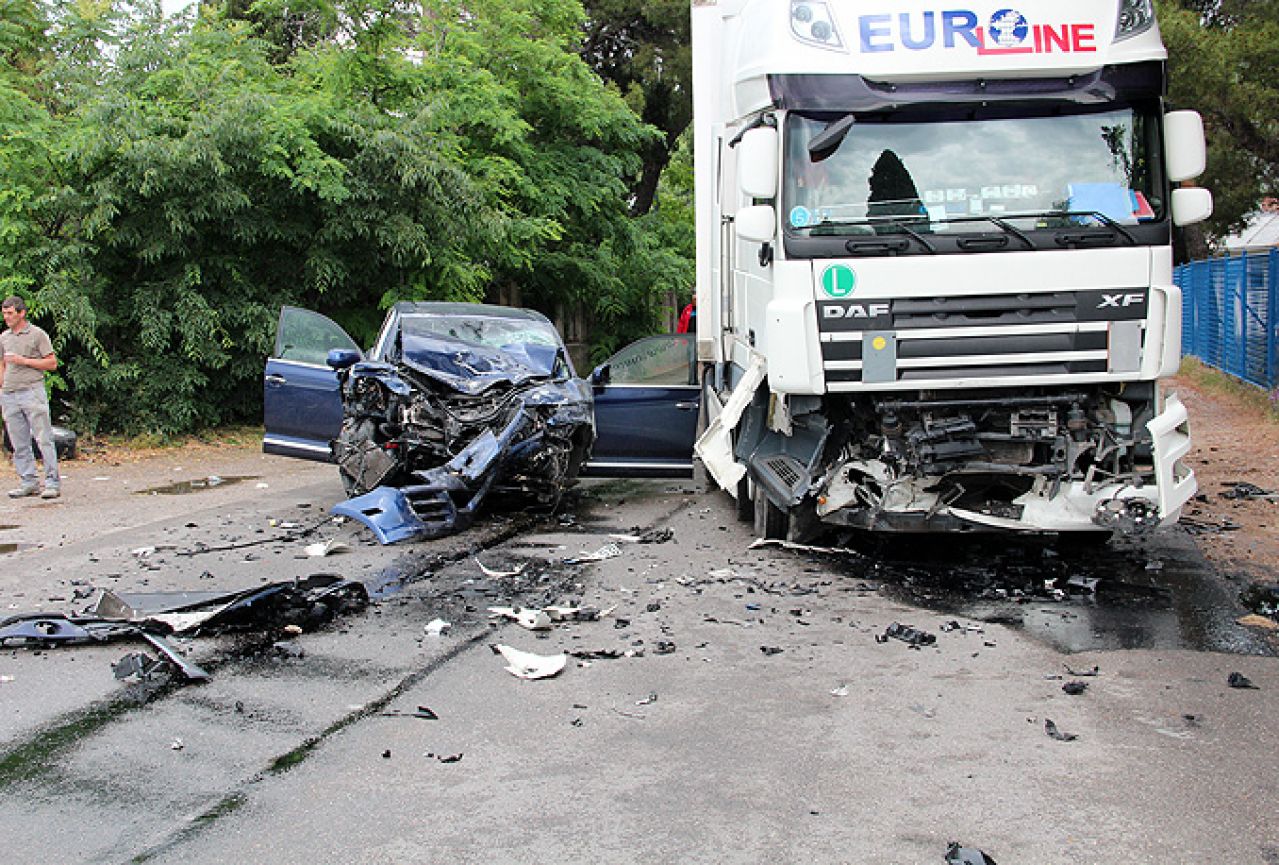 Mostar: Teška prometna nesreća u Rodoču
