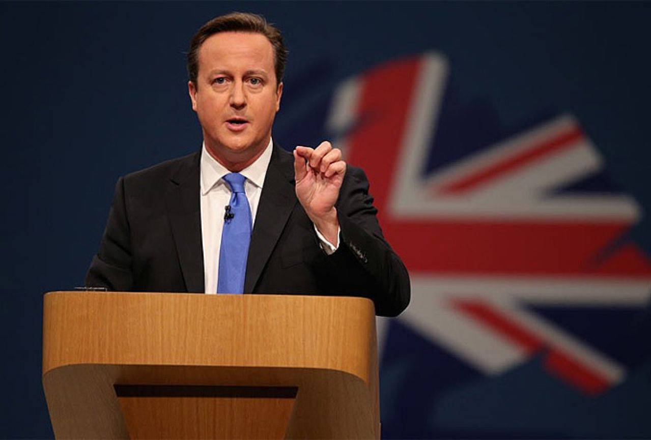 Cameron: 'Plaće ministara i idućih pet godina ostaju zamrznute' 