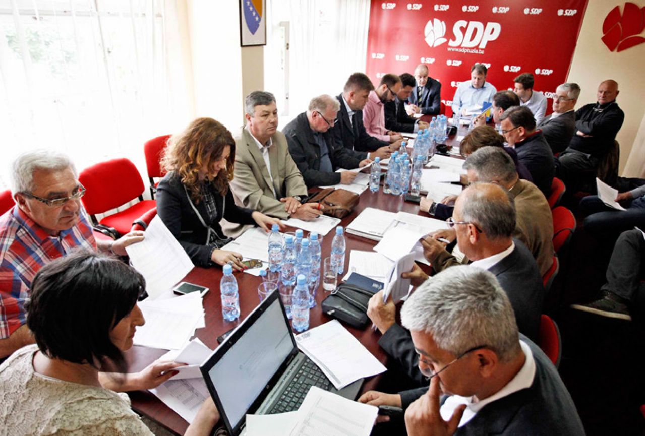 Članovi SDP-a biraju nova rukovodstva lokalnih zajednica