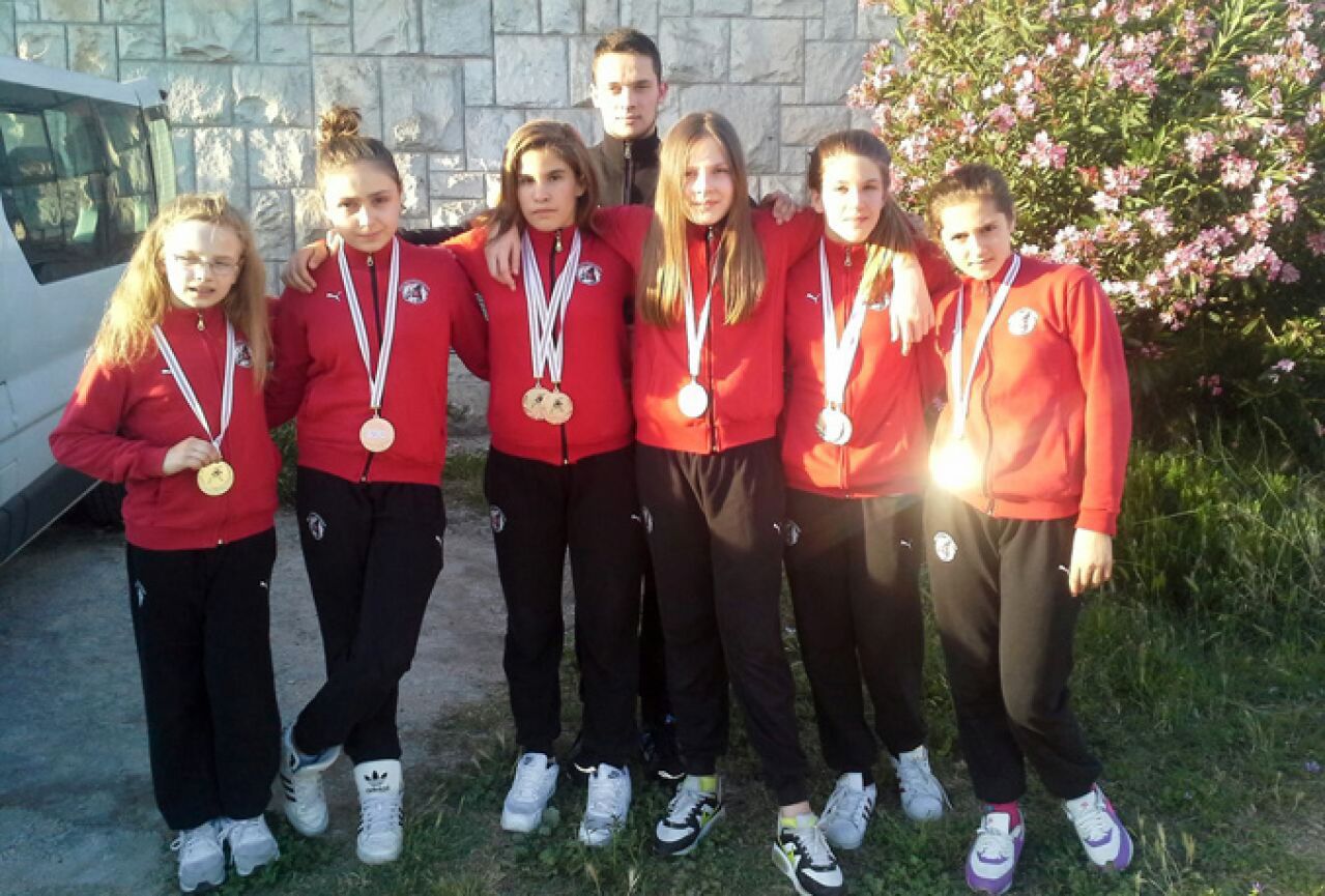 JK Hercegovac uzeo 13 medalja na dva turnira
