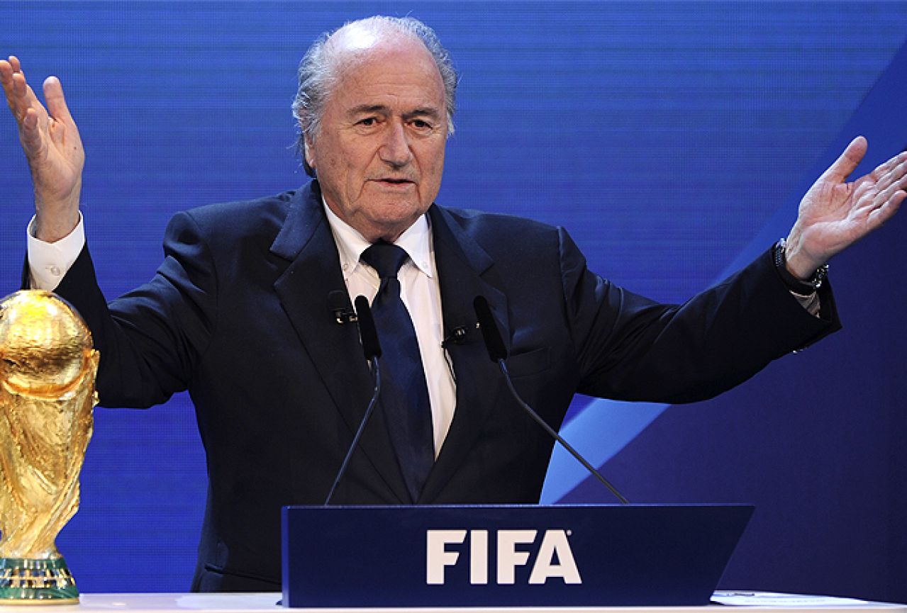 Šef FIFA-e Sepp Blatter podnio ostavku!