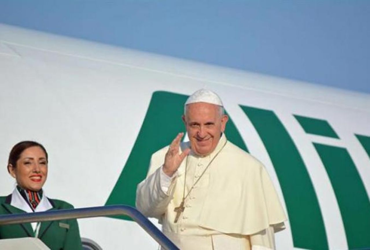 Dobrodošao, Sveti oče: Papa Franjo stigao u Sarajevo