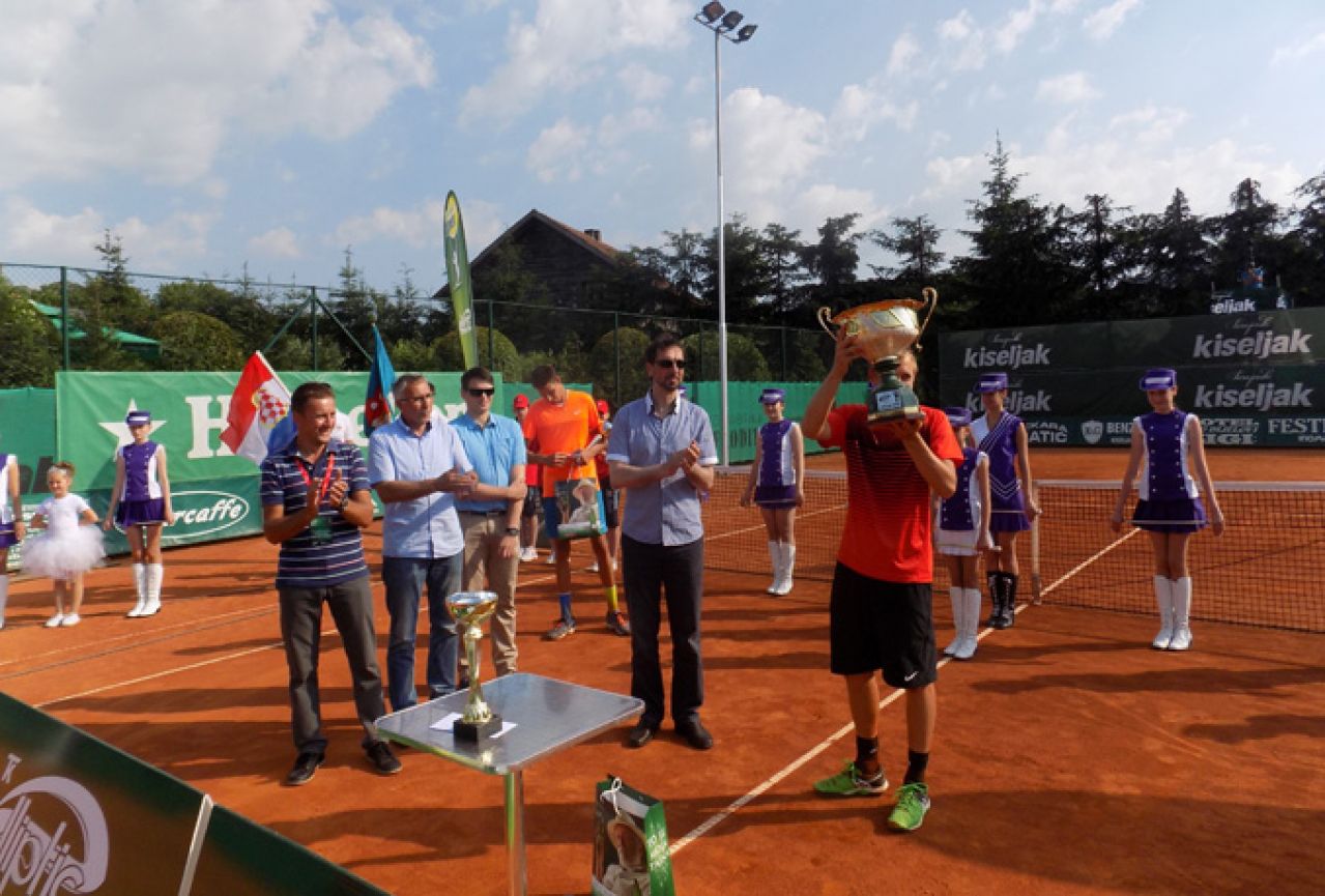 Pehar turnira ''Sarajevski kiseljak open 2015'' ide u Češku