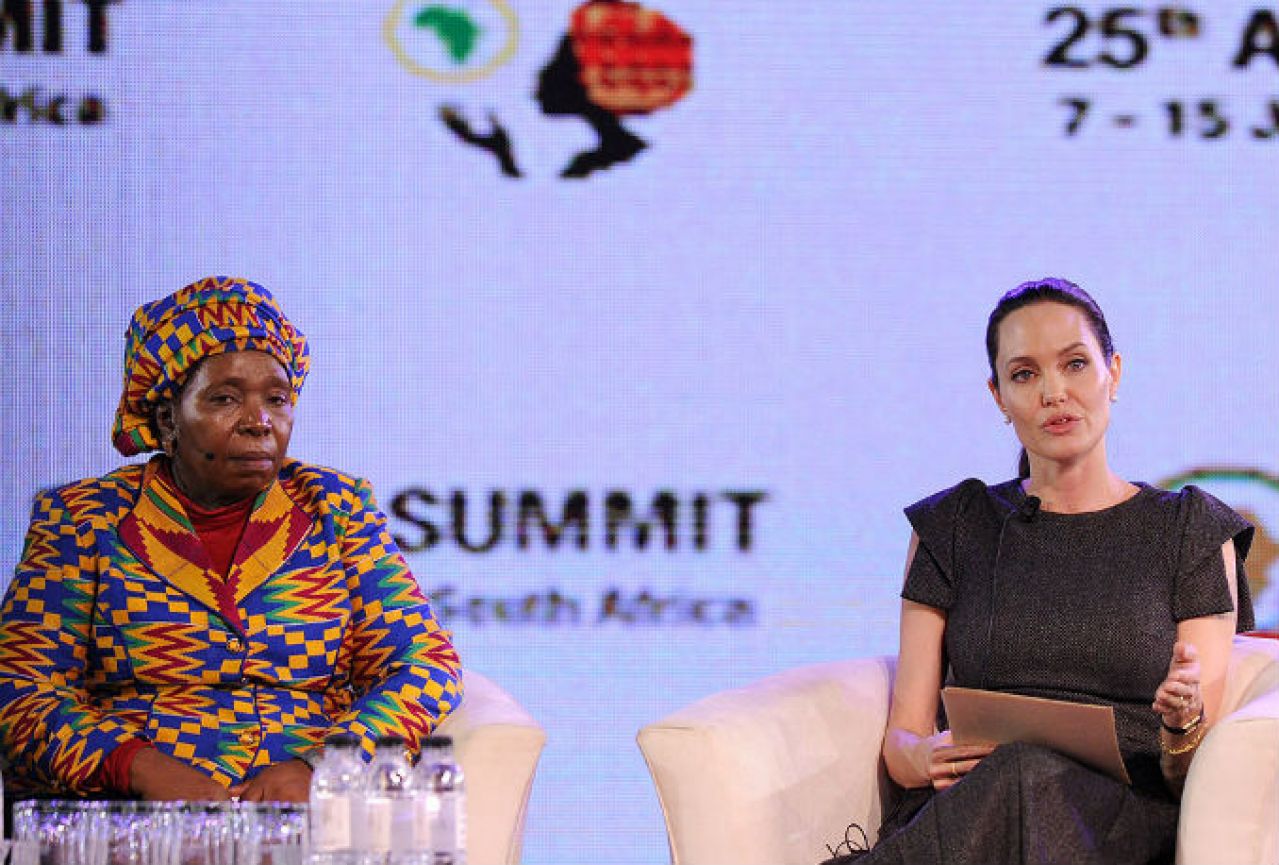Angelina Jolie pozvala Afriku da kazni silovatelje