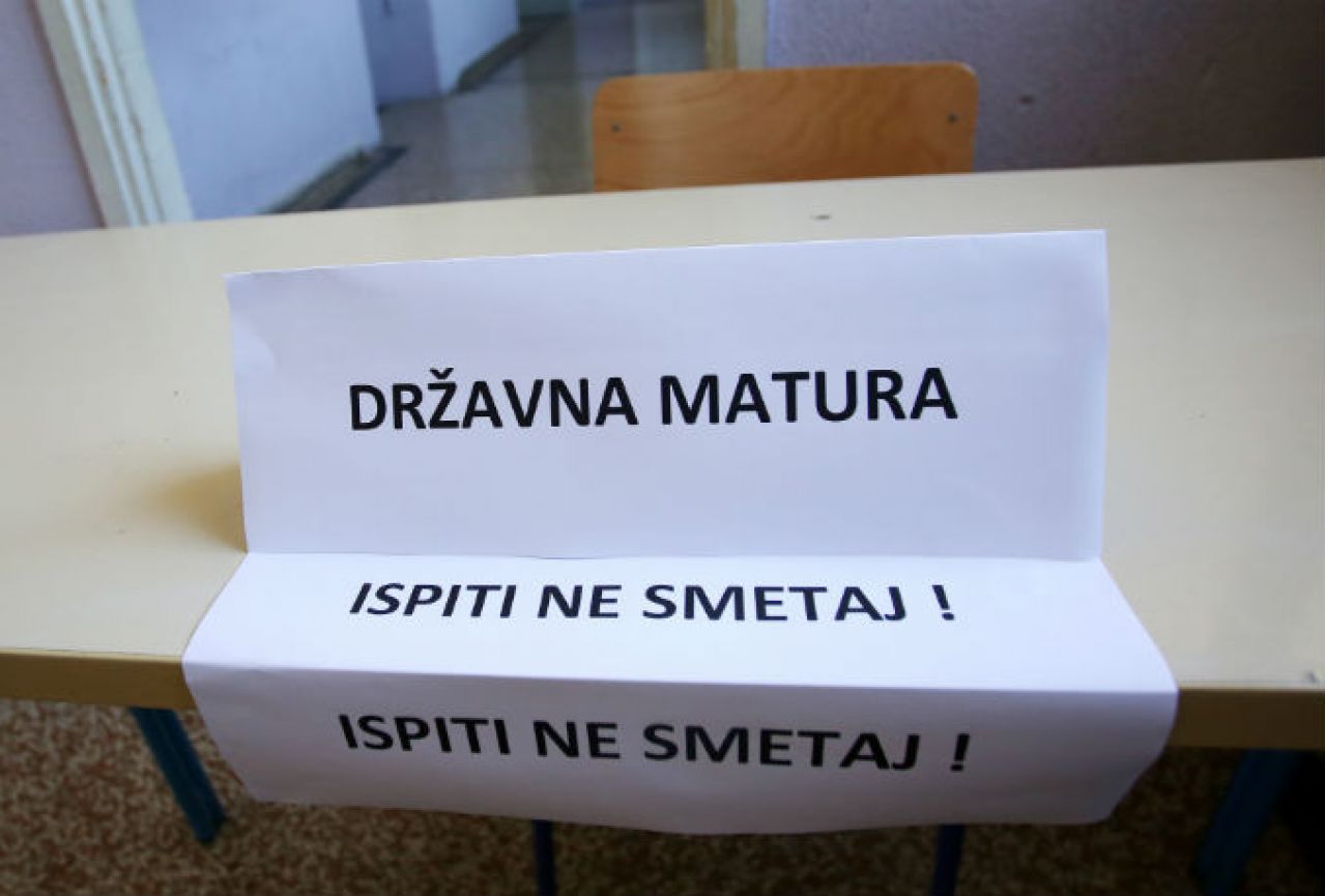 Hrvatska: Ispit državne mature - esej odgođen zbog krađe ispita
