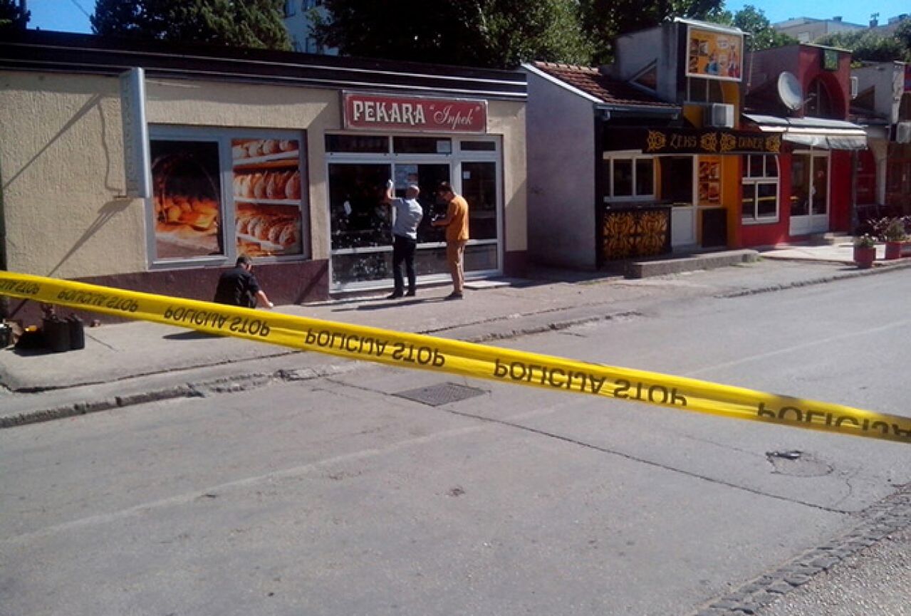Mostar: Bačena bomba ispred pekare