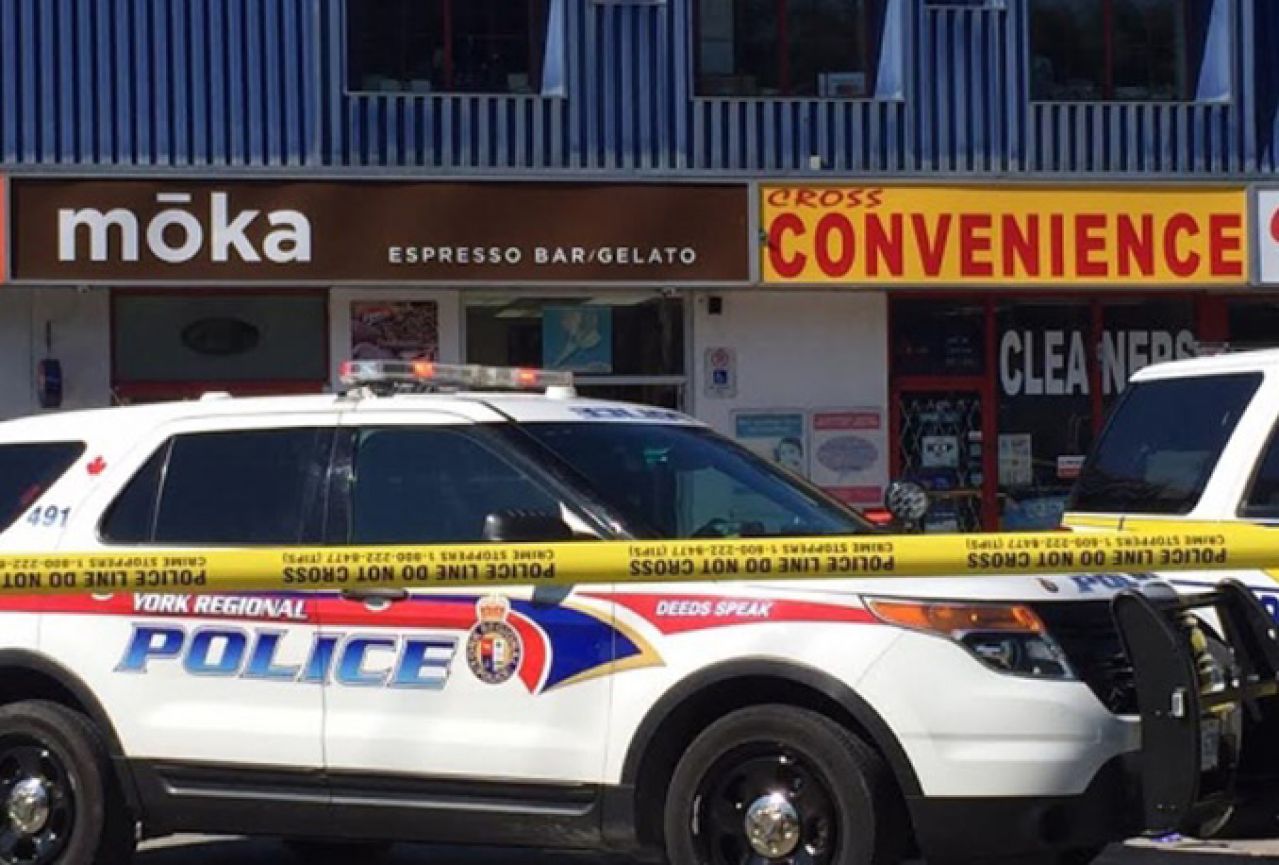 Toronto: Upao u kafić i ubio dvije, a ranio još dvije osobe