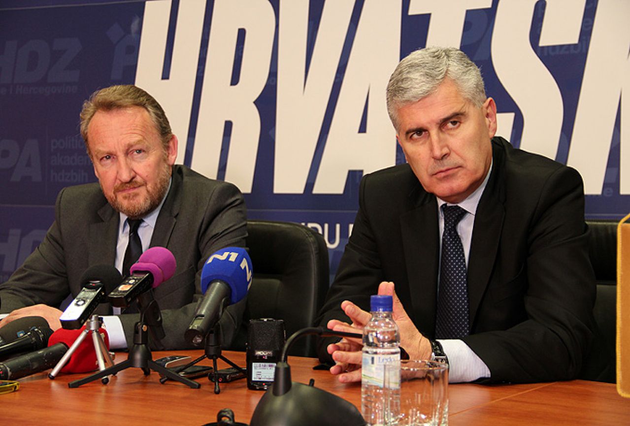 Čović i Izetbegović se dogovorili na završetak priče o Mostaru