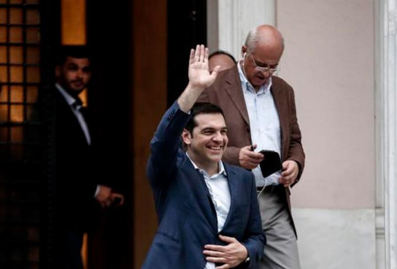 Kina: Grčka neće napustiti eurozonu; Soeder: Najbolja opcija za sve je da Grčka izađe iz eurozone
