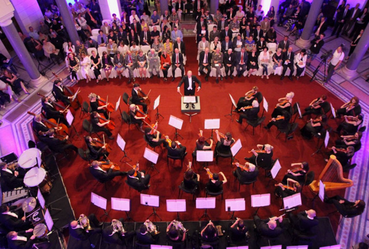 Svečanim koncertom Sarajevske filharmonije otvorene Baščaršijske noći