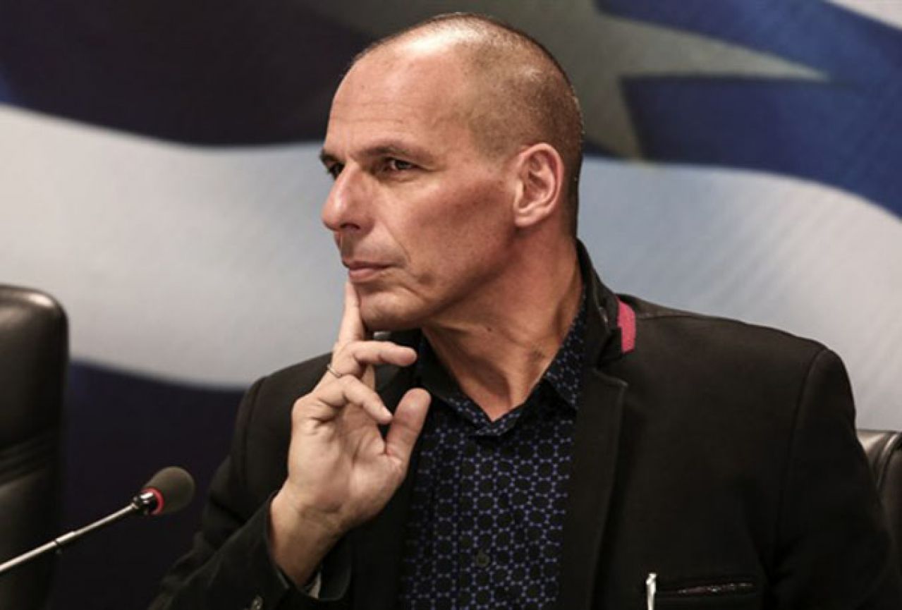 Grčki ministar financija podnio ostavku