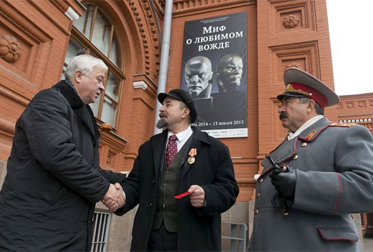 Na trgu u Rusiji se potukli Staljin i Lenjin
