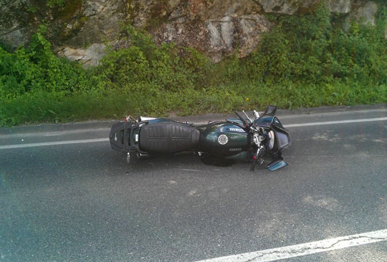 Motociklist iz Češke poginuo u sudaru sa Širokobriježaninom
