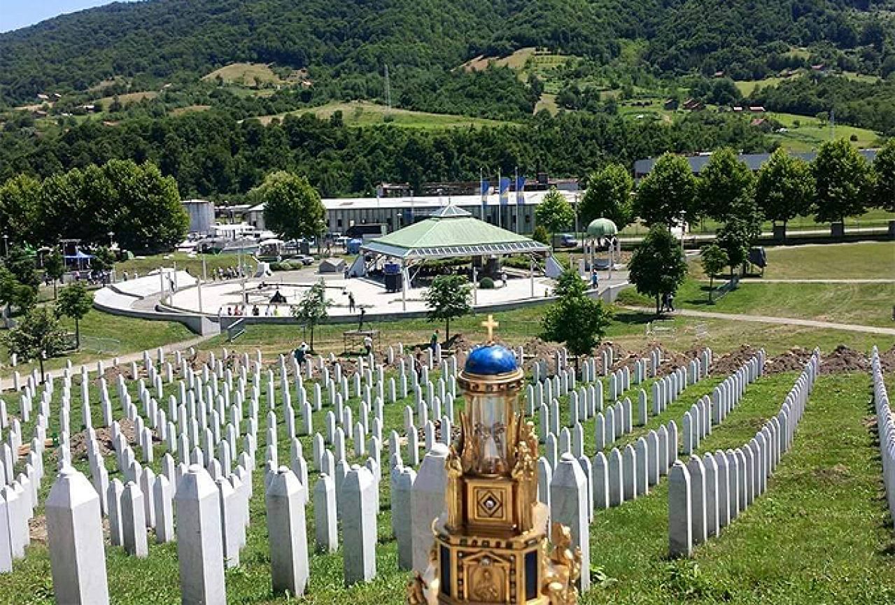 Relikvija Gospinih suza iz Sirakuze u Srebrenici