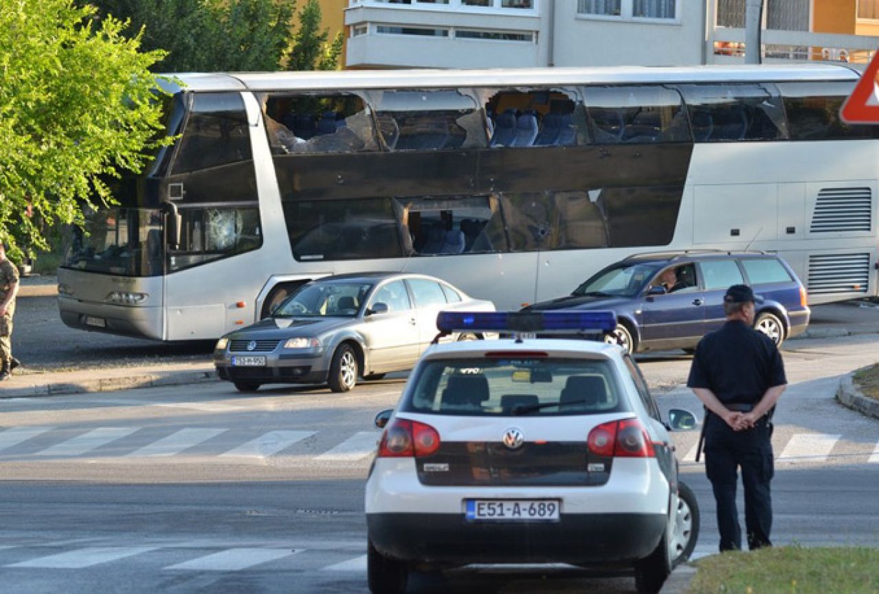 Ukupno 27 ozlijeđenih u divljanju navijača ulicama Sarajeva: Oštećeni objekti, automobili...