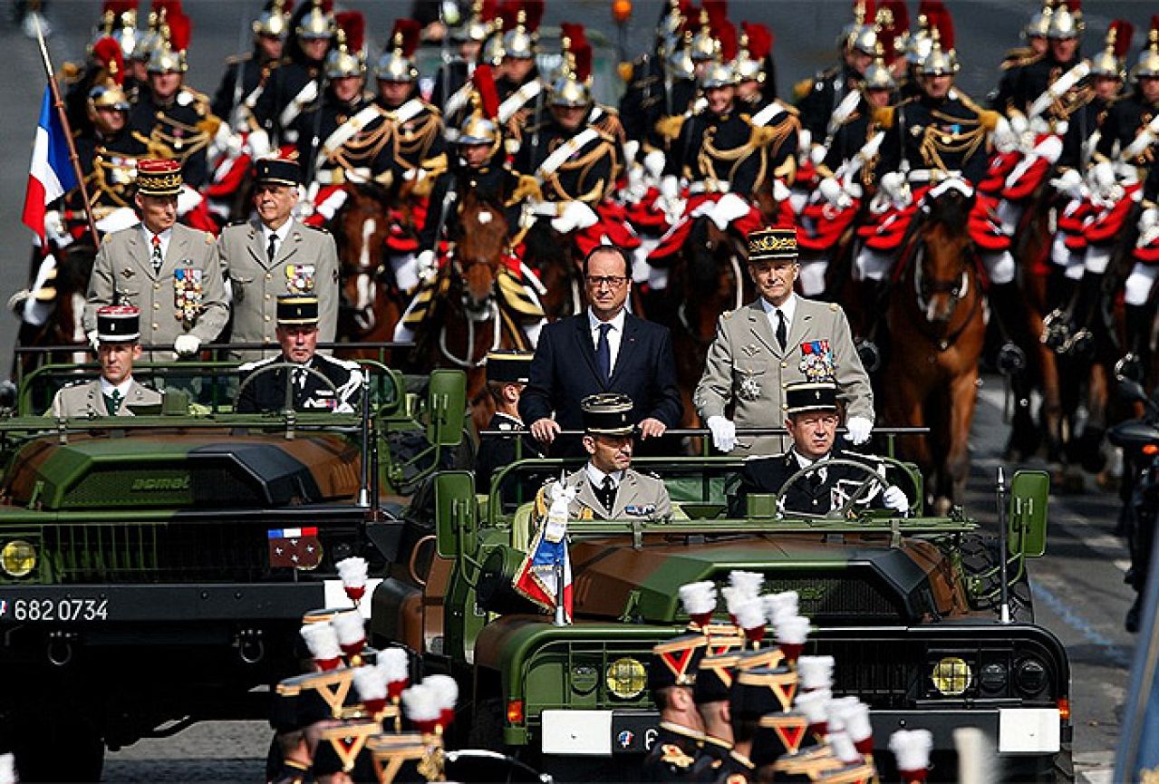 Francuska: Vojna parada u znaku terorističke prijetnje