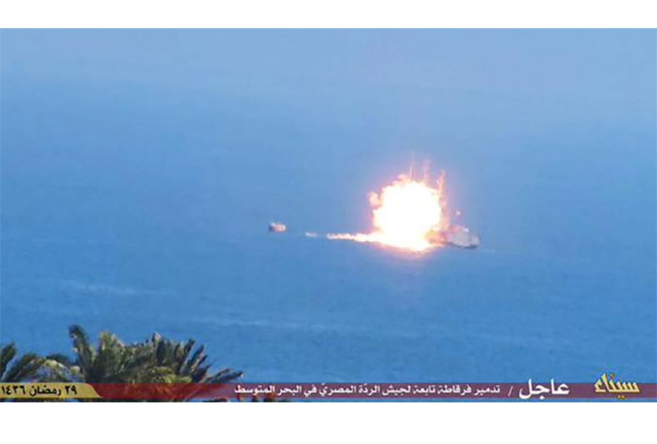 ISIL izveli raketni napad na brod egipatske mornarice