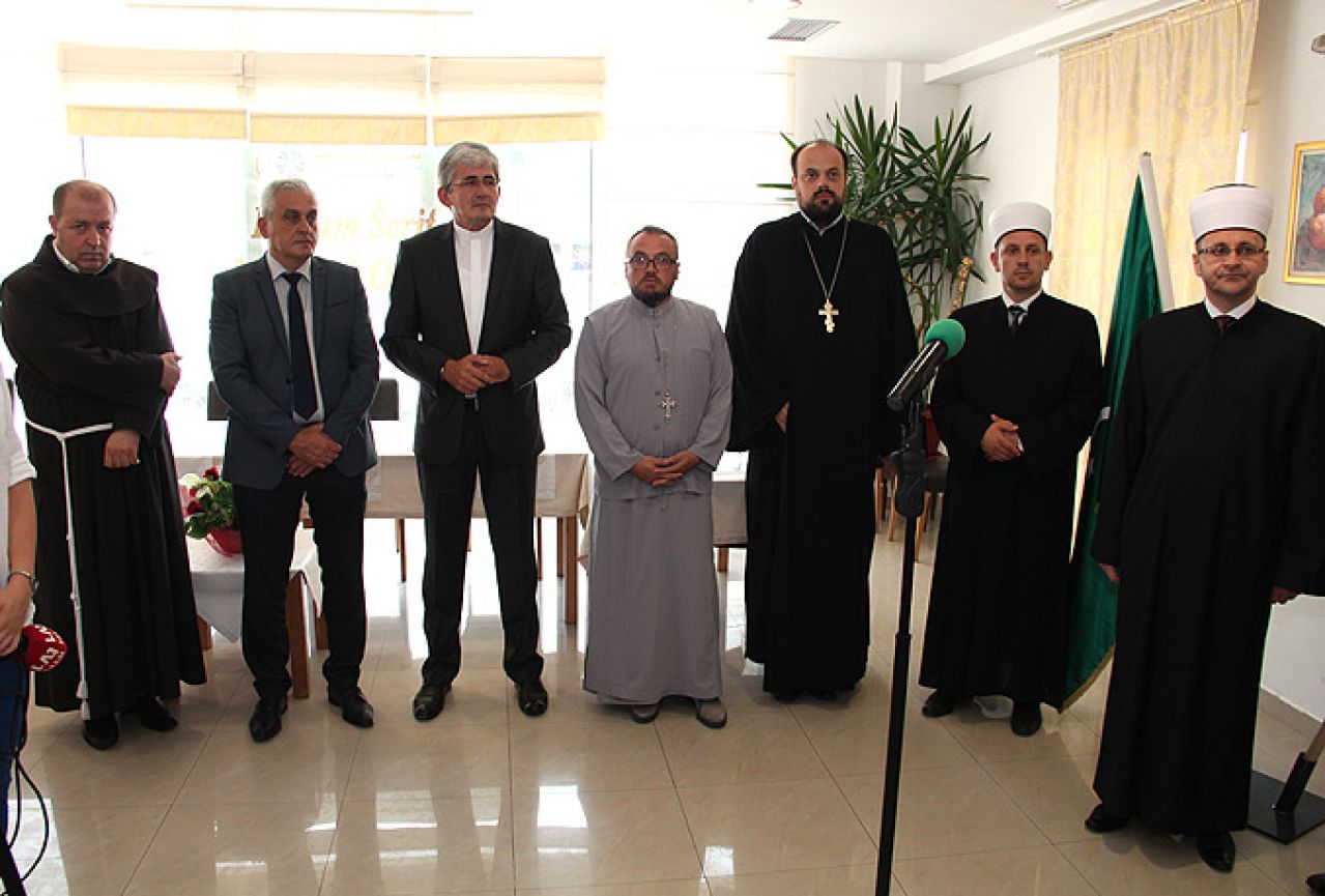 Bajramski prijem muftije mostarskog: Zvanice svih konfesija čestitali blagdan