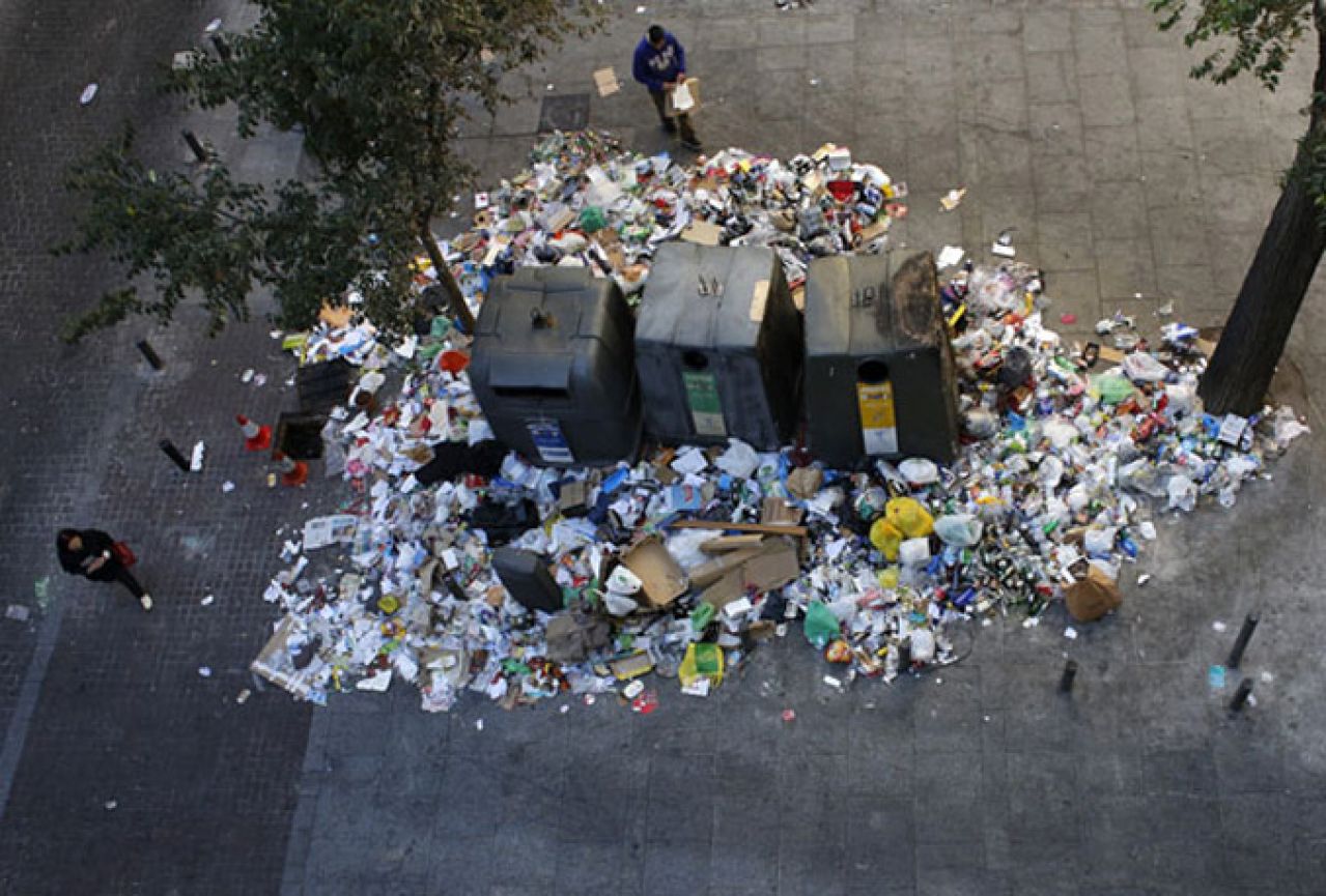 Sa 20 milijuna eura Europa kaznila Italiju zbog smeća