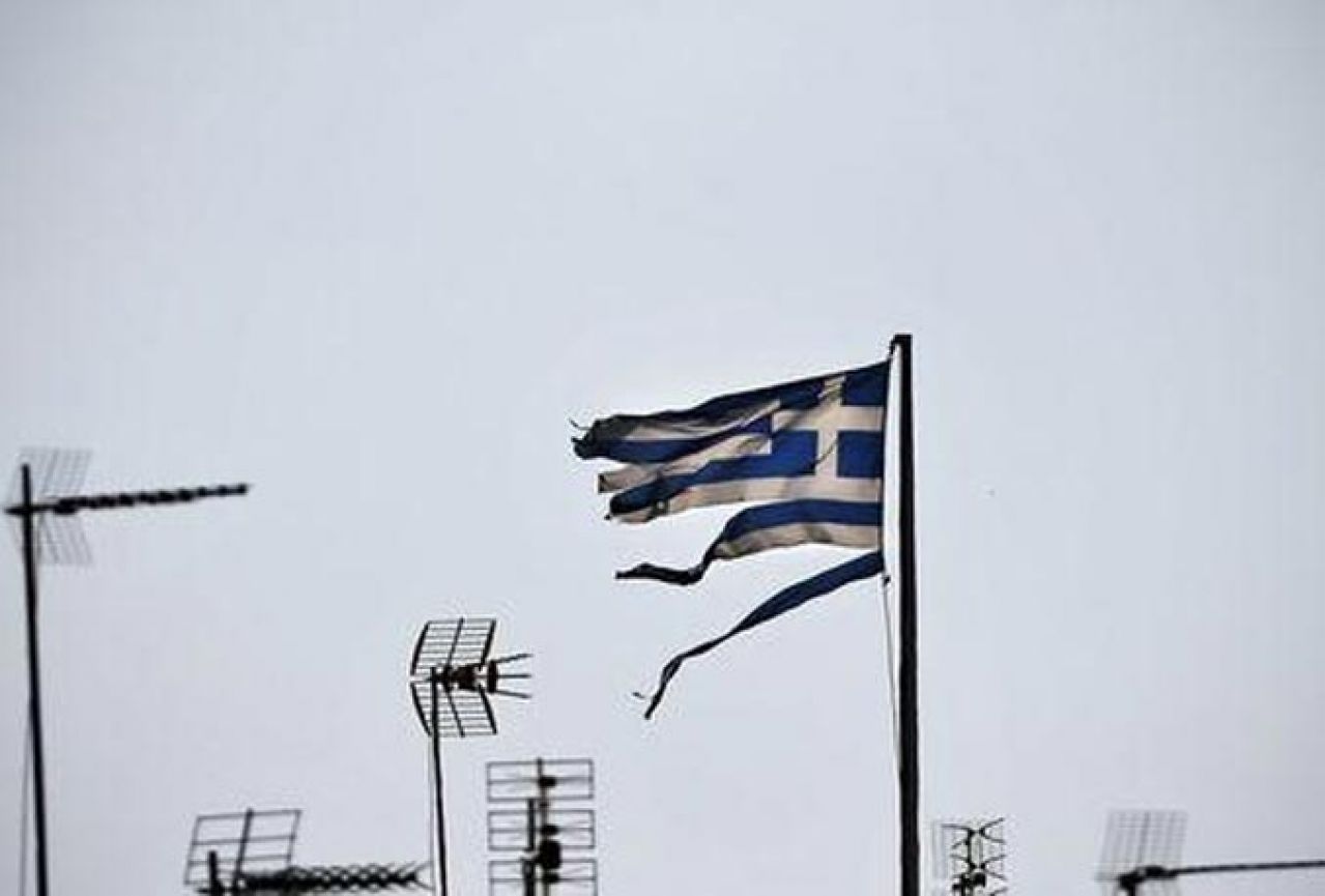 Grčka primila sedam i već vratila šest milijardi