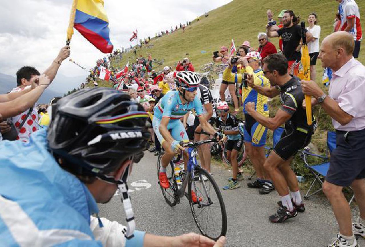 Nibali slavio na 19. etapi Toura