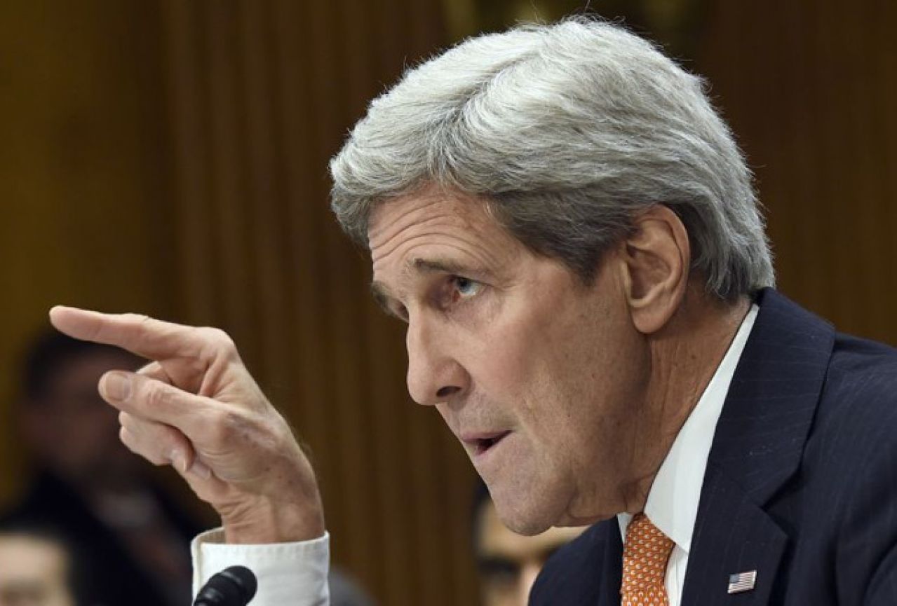 Kerry: Teške posljedice u slučaju napada na Iran
