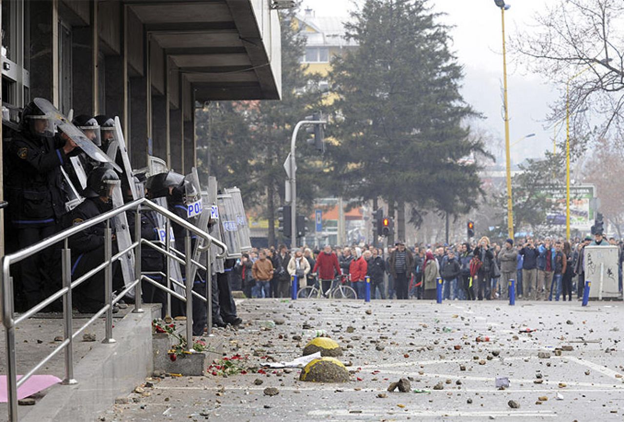 Propao prosvjed sindikata u Tuzli