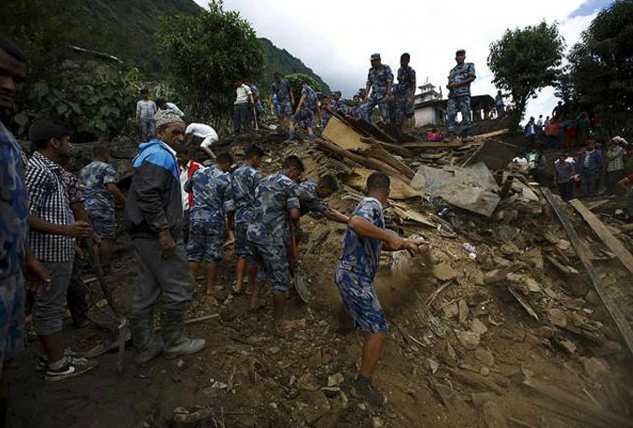 Nepal: U odronima najmanje 29 poginulih