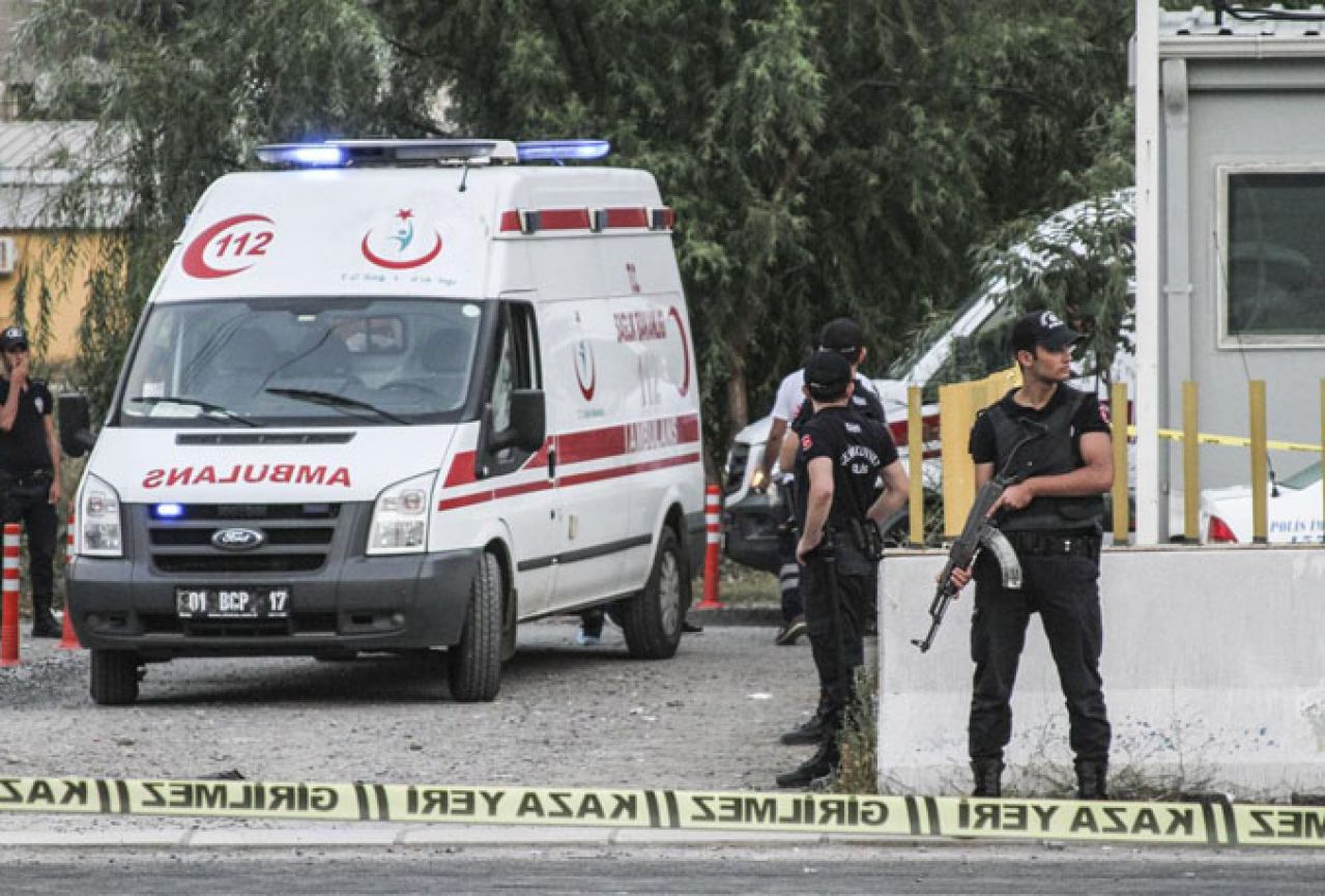 Turska: Teroristički napad na policijsku postaju, ubijena dva policajaca