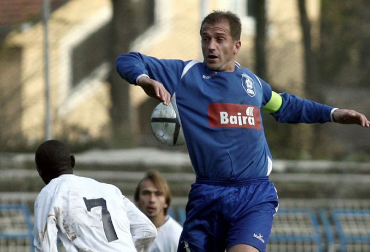 Zbog smrti Varupe odgođena utakmica Travnika i Sarajeva