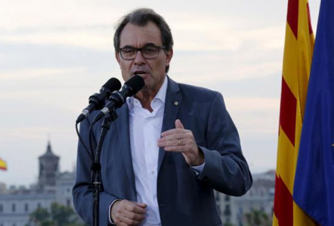 Katalonija priprema institucije za neovisnu državu