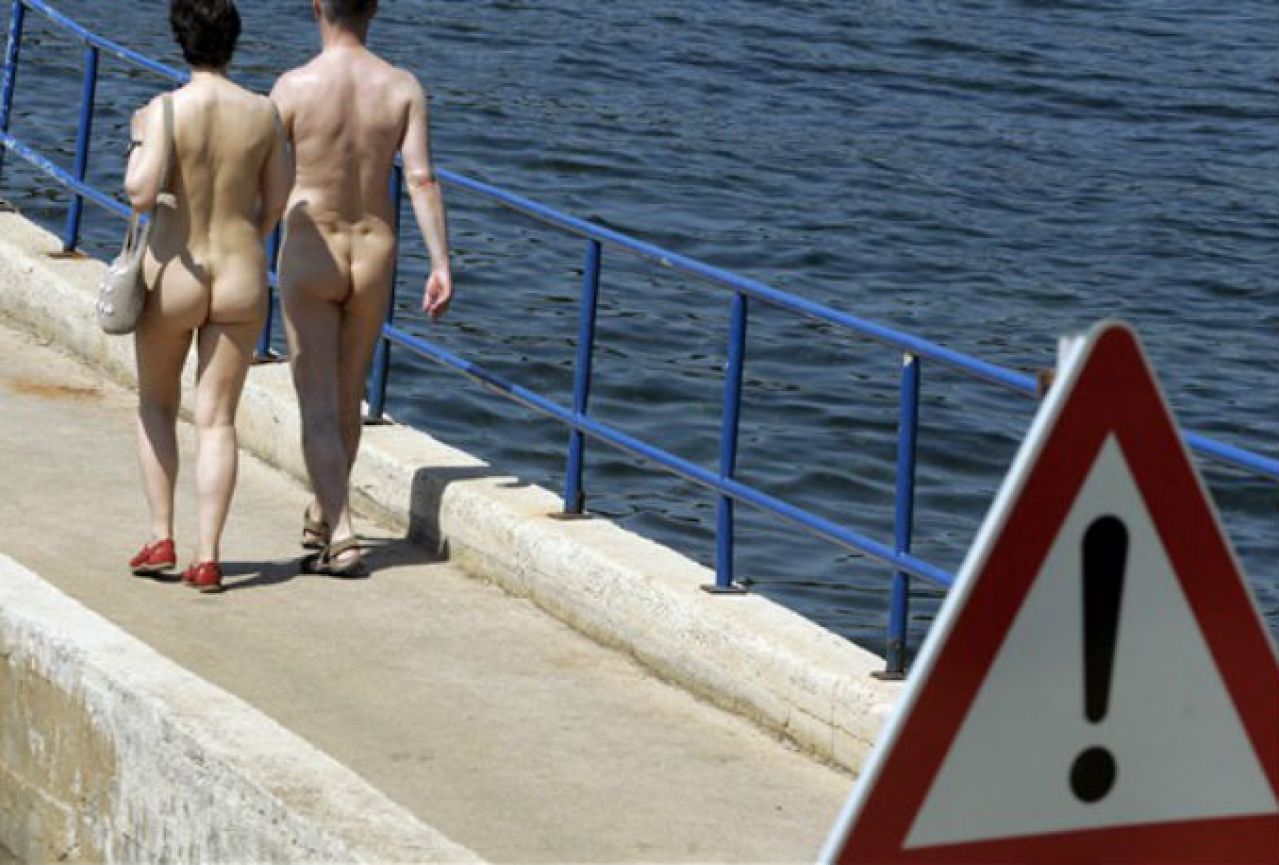 Top 10 nudističkih plaža u Hrvatskoj i 7 pravila ponašanja na njima
