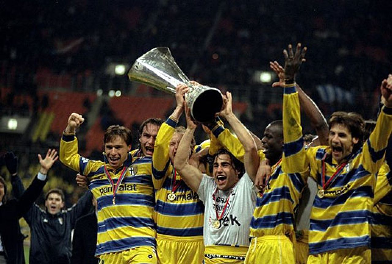 Parma prodaje trofeje da preživi sezonu