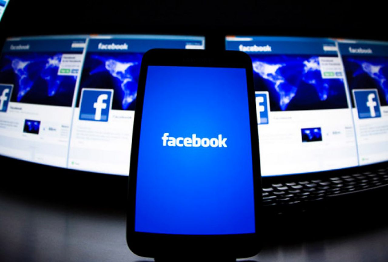 Facebook želi postati platforma za blogere