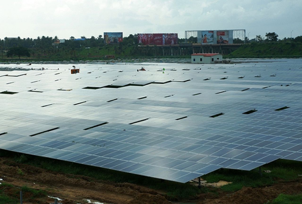 Indija gradi prvu zračnu luku na solarnu energiju