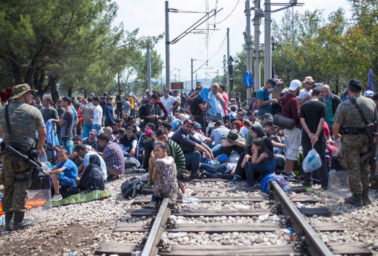 Migranti probili blokadu makedonske policije