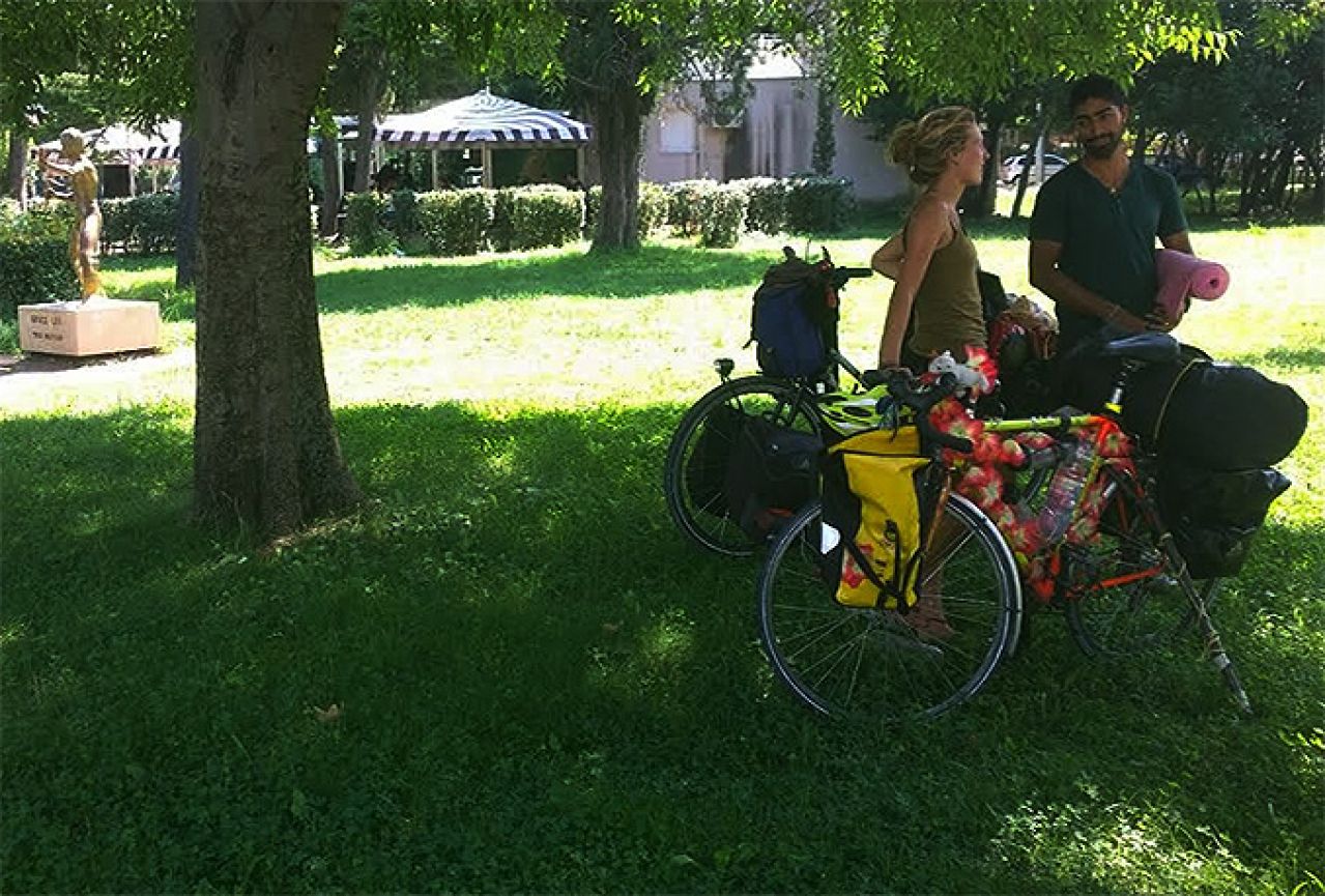 Oduševljeni turisti: Biciklima iz Njemačke do Mostara